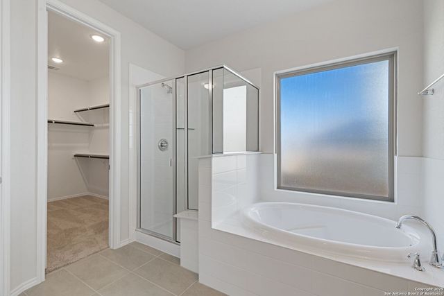 2621 White Willow, San Antonio, TX 78245