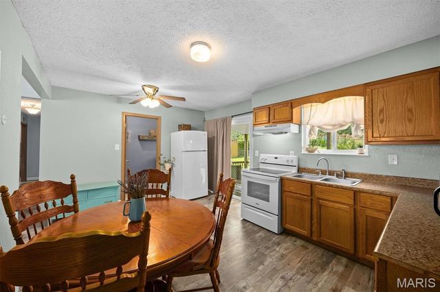 4816 Wick Mor Drive, Alton, IL 62002