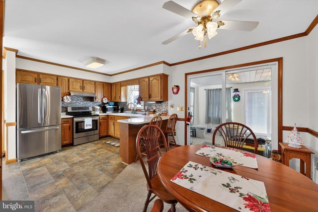 6215 N DUPONT HWY, Dover, DE 19901