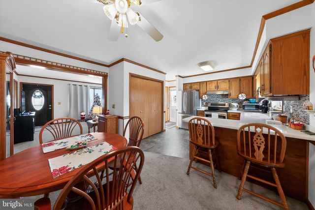 6215 N DUPONT HWY, Dover, DE 19901