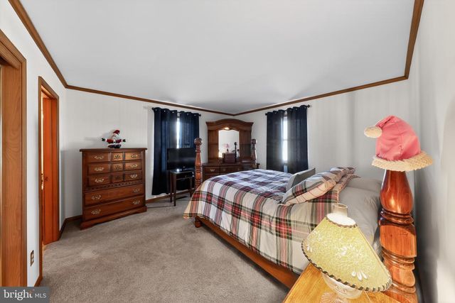 6215 N DUPONT HWY, Dover, DE 19901