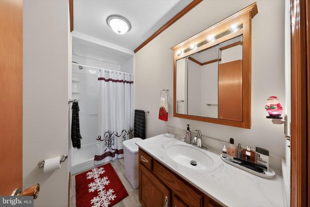 6215 N DUPONT HWY, Dover, DE 19901