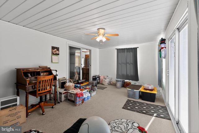 6215 N DUPONT HWY, Dover, DE 19901