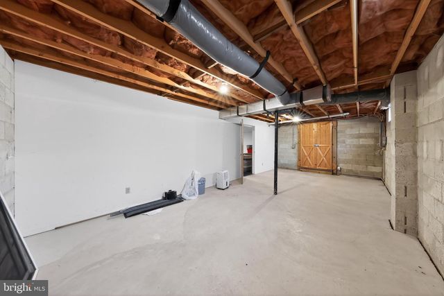 6215 N DUPONT HWY, Dover, DE 19901