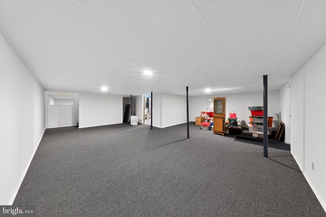 6215 N DUPONT HWY, Dover, DE 19901