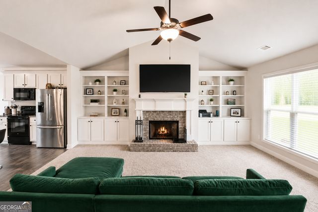 1374 Hardigree Road, Winder, GA 30680