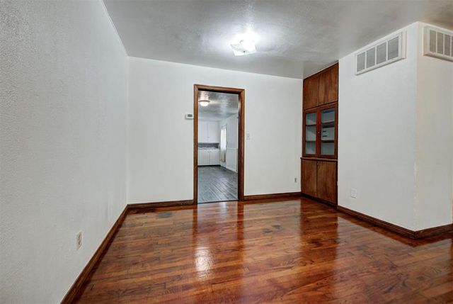 1229 NW 81st Street, Oklahoma City, OK 73114