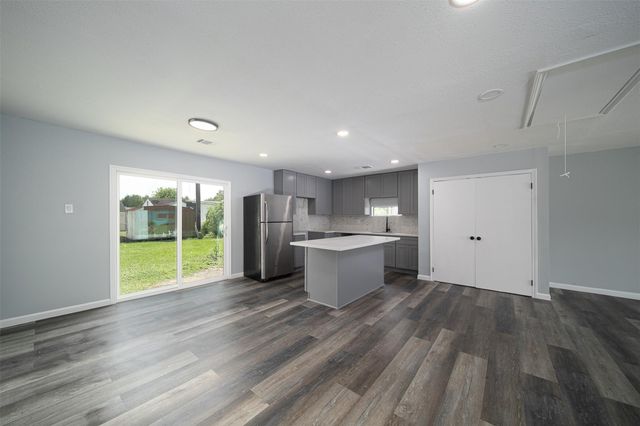 3309 Proswimmer Street, Houston, TX 77088