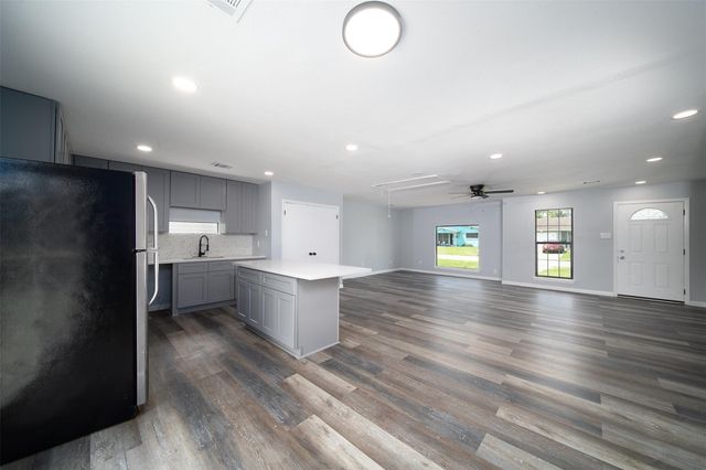 3309 Proswimmer Street, Houston, TX 77088