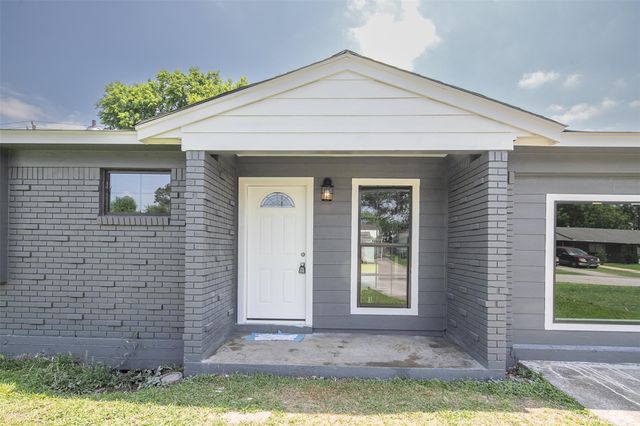 3309 Proswimmer Street, Houston, TX 77088