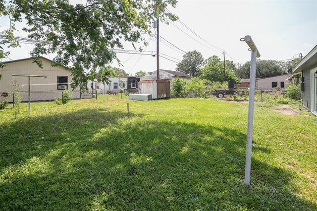 3309 Proswimmer Street, Houston, TX 77088