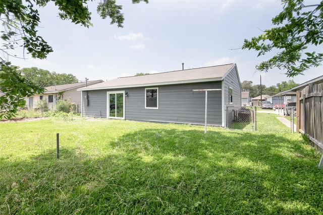 3309 Proswimmer Street, Houston, TX 77088