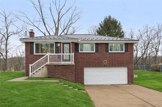 129 Burke Dr, Monroeville, PA 15146
