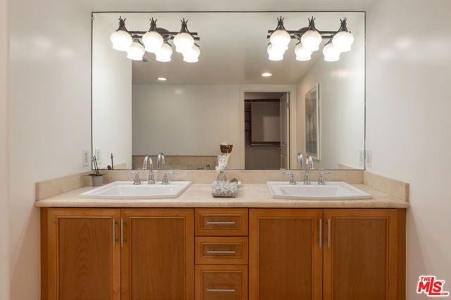 8238 W Manchester Avenue 206, Playa Del Rey (los Angeles), CA 90293