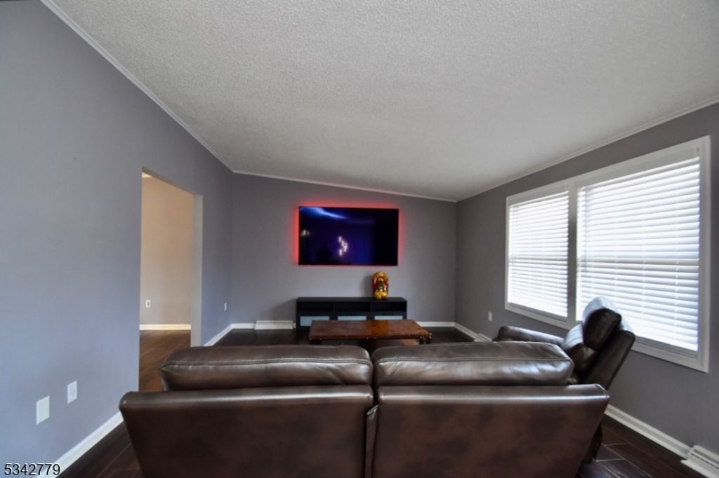 38 Notch Rd, Jefferson Twp., NJ 07438 — photo 4