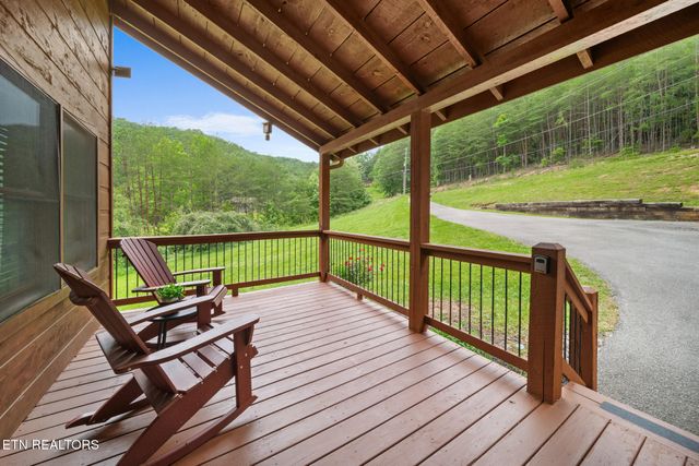 3955 Millers Ridge Way, Sevierville, TN 37862
