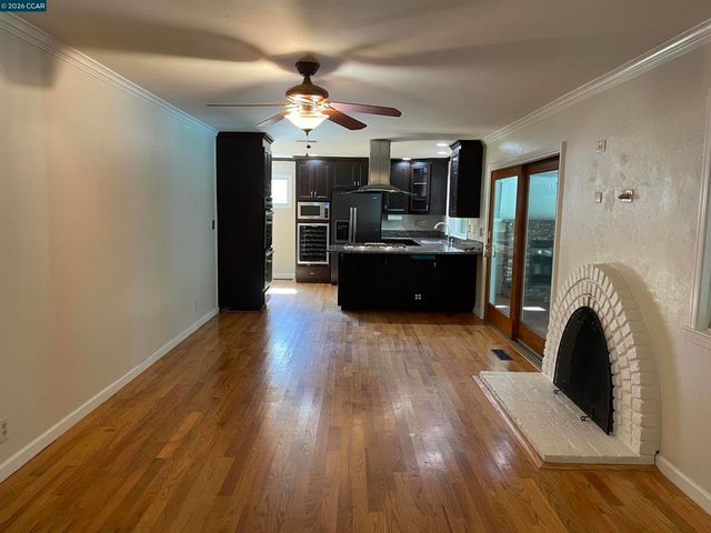 625 Las Barrancas Dr, Danville, CA 94526