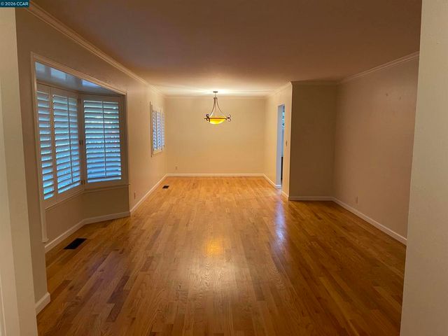 625 Las Barrancas Dr, Danville, CA 94526