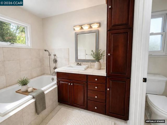 625 Las Barrancas Dr, Danville, CA 94526