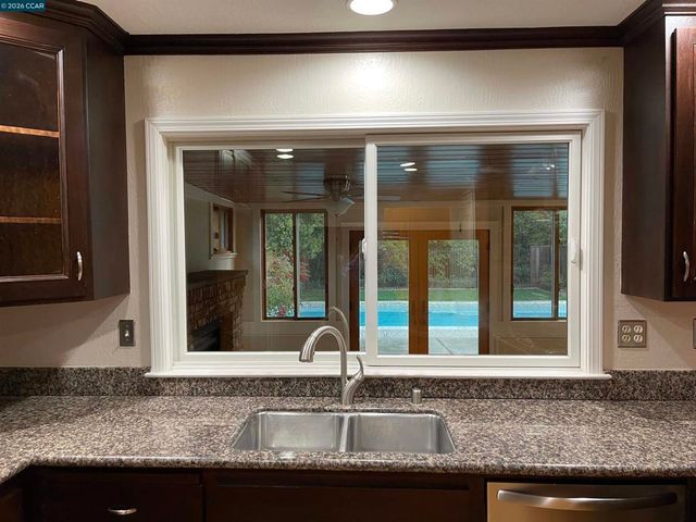 625 Las Barrancas Dr, Danville, CA 94526