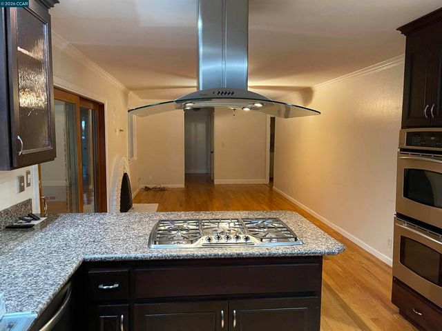 625 Las Barrancas Dr, Danville, CA 94526