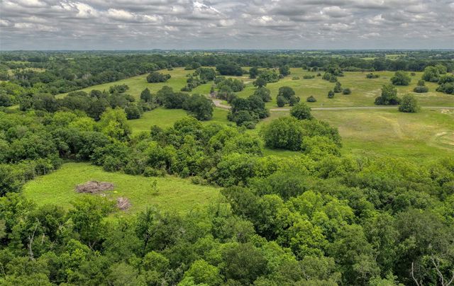 1-2 Creekview Trail, Brenham, TX 77833