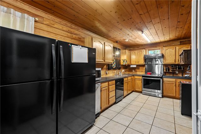 2132 County Road 246, Berryville, AR 72616