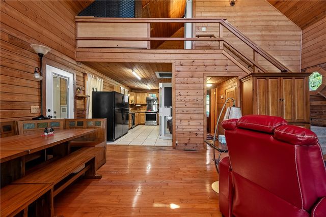 2132 County Road 246, Berryville, AR 72616