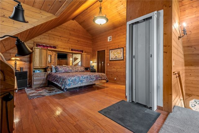 2132 County Road 246, Berryville, AR 72616