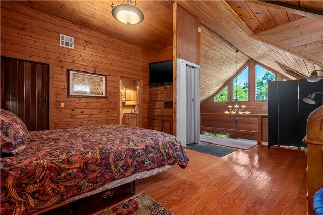 2132 County Road 246, Berryville, AR 72616