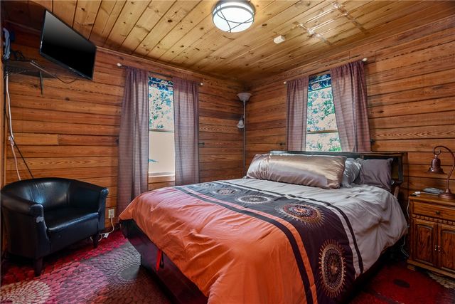 2132 County Road 246, Berryville, AR 72616