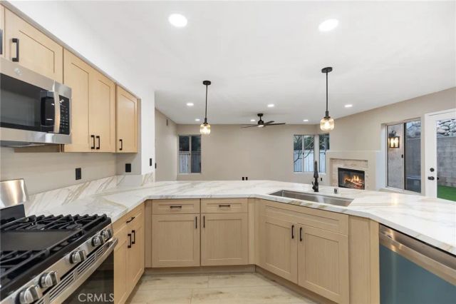 28950 Clear Spring, Highland, CA 92346