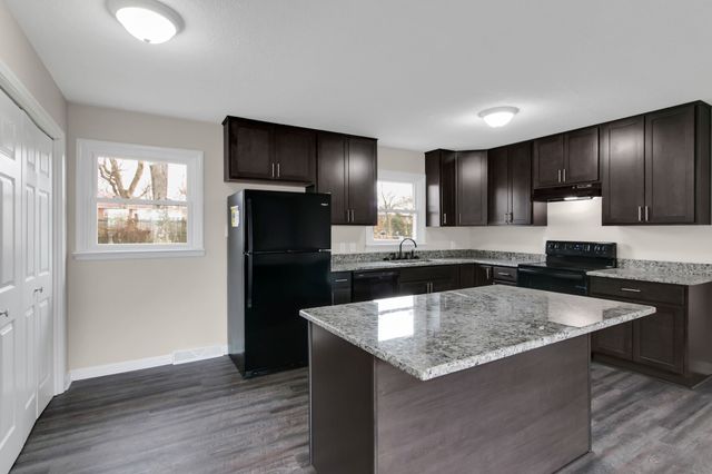 3610 Gale Ln, Hopkinsville, KY 42240