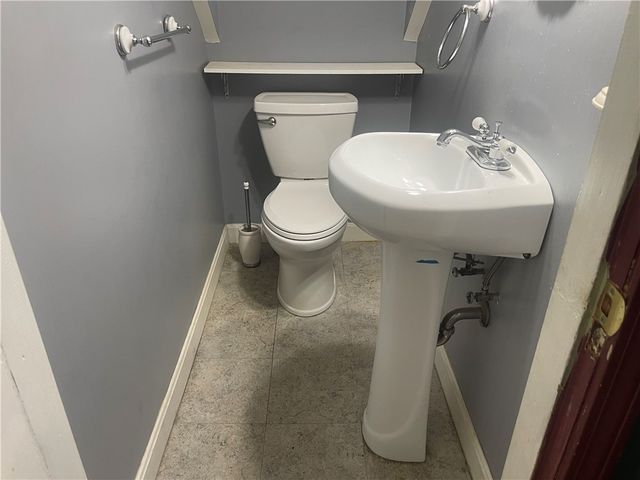 139 Overbrook Avenue, Warwick, RI 02889