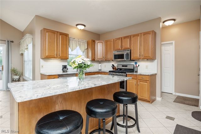 5684 Trystin Tree Drive, Medina, OH 44256