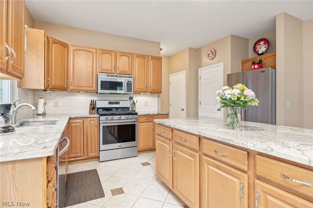 5684 Trystin Tree Drive, Medina, OH 44256