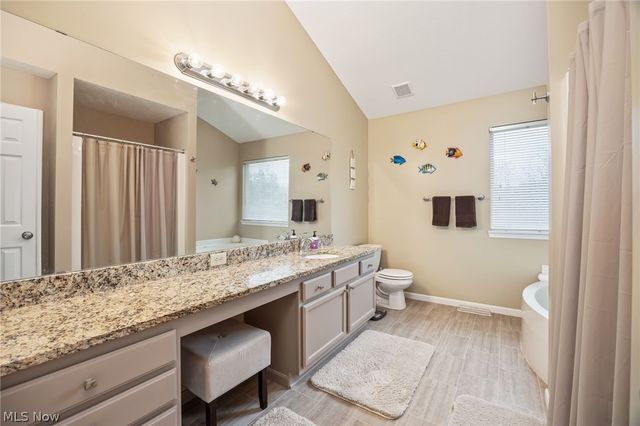 5684 Trystin Tree Drive, Medina, OH 44256