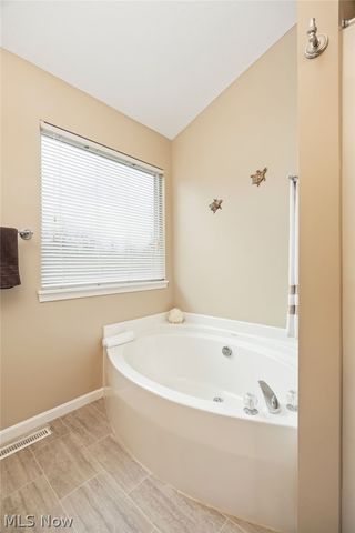 5684 Trystin Tree Drive, Medina, OH 44256