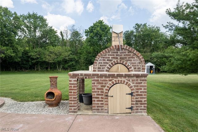 5684 Trystin Tree Drive, Medina, OH 44256