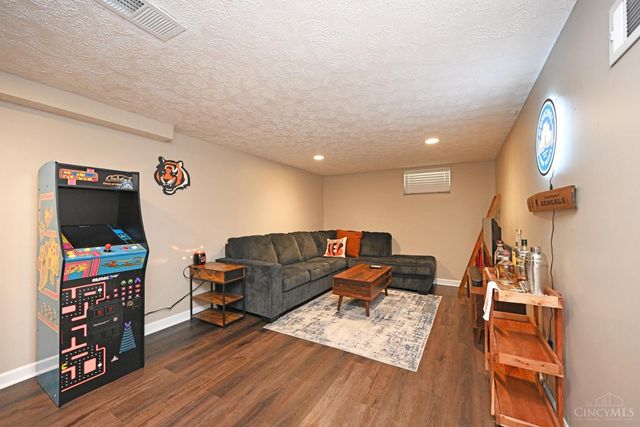 640 Magie Avenue, Fairfield, OH 45014