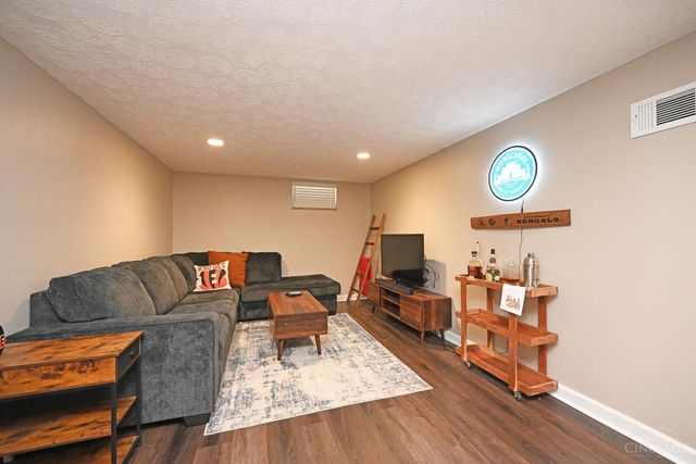 640 Magie Avenue, Fairfield, OH 45014