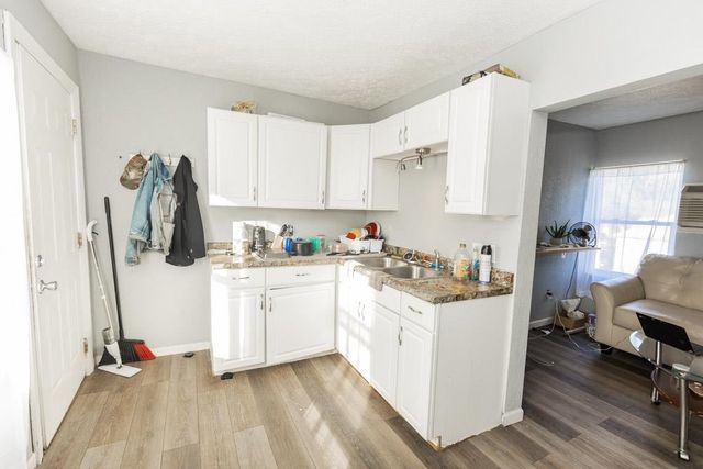 316 N 10th St, Salina, KS 67401