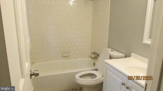 4416 VAN BUREN ST, University Park, MD 20782