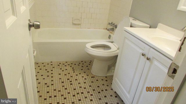 4416 VAN BUREN ST, University Park, MD 20782