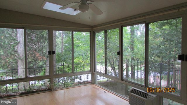 4416 VAN BUREN ST, University Park, MD 20782