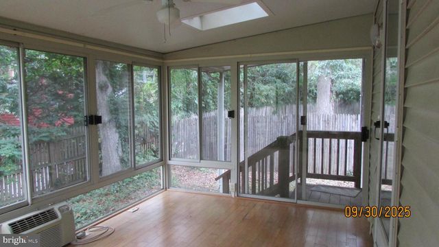 4416 VAN BUREN ST, University Park, MD 20782