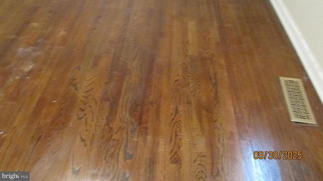 4416 VAN BUREN ST, University Park, MD 20782