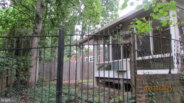 4416 VAN BUREN ST, University Park, MD 20782