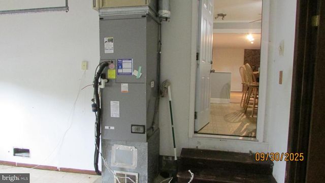 4416 VAN BUREN ST, University Park, MD 20782