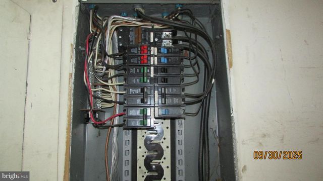 4416 VAN BUREN ST, University Park, MD 20782